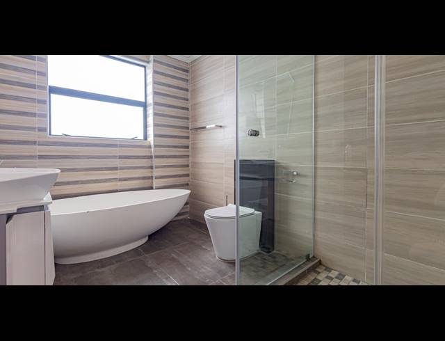 5 BEDROOM HOUSE FOR SALE IN STEYN CITY